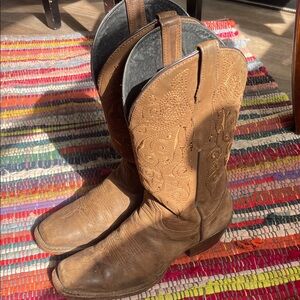 Leather Cowboy Boots 🤠